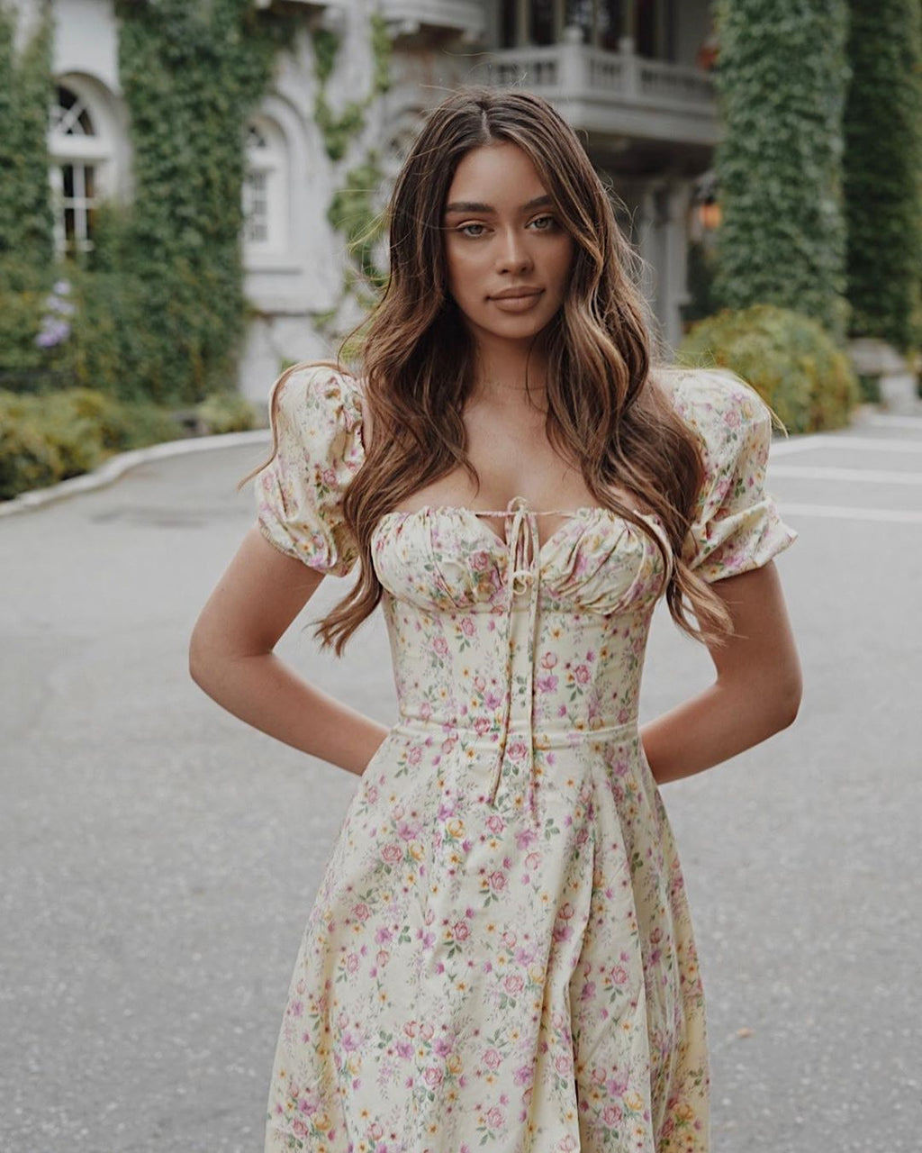 Elegant Floral Print Puff Sleeve Dress with High Split
