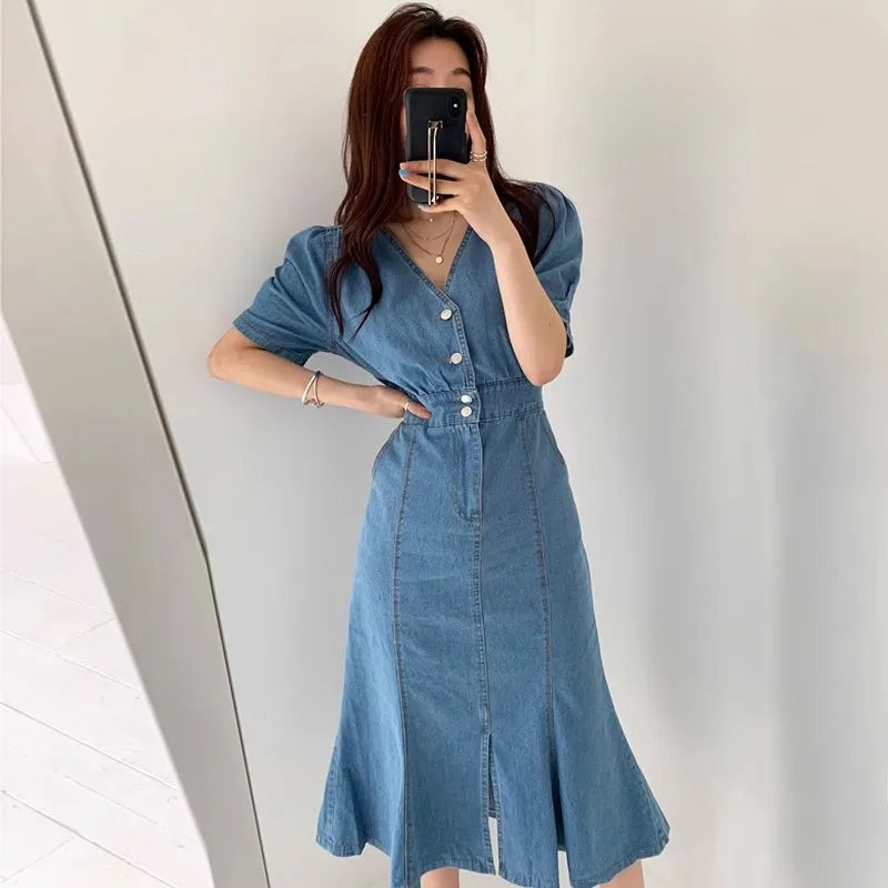 Chic Summer Retro Midi Denim Dress - V Neck Button-Up with Sexy Split & Ruched Detail for Elegant Street Style