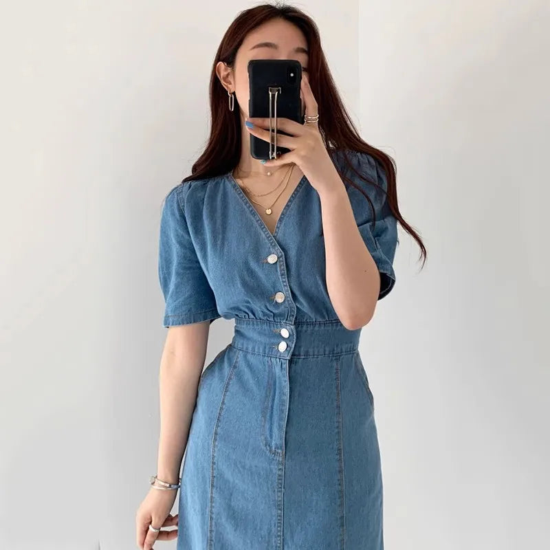 Chic Summer Retro Midi Denim Dress - V Neck Button-Up with Sexy Split & Ruched Detail for Elegant Street Style